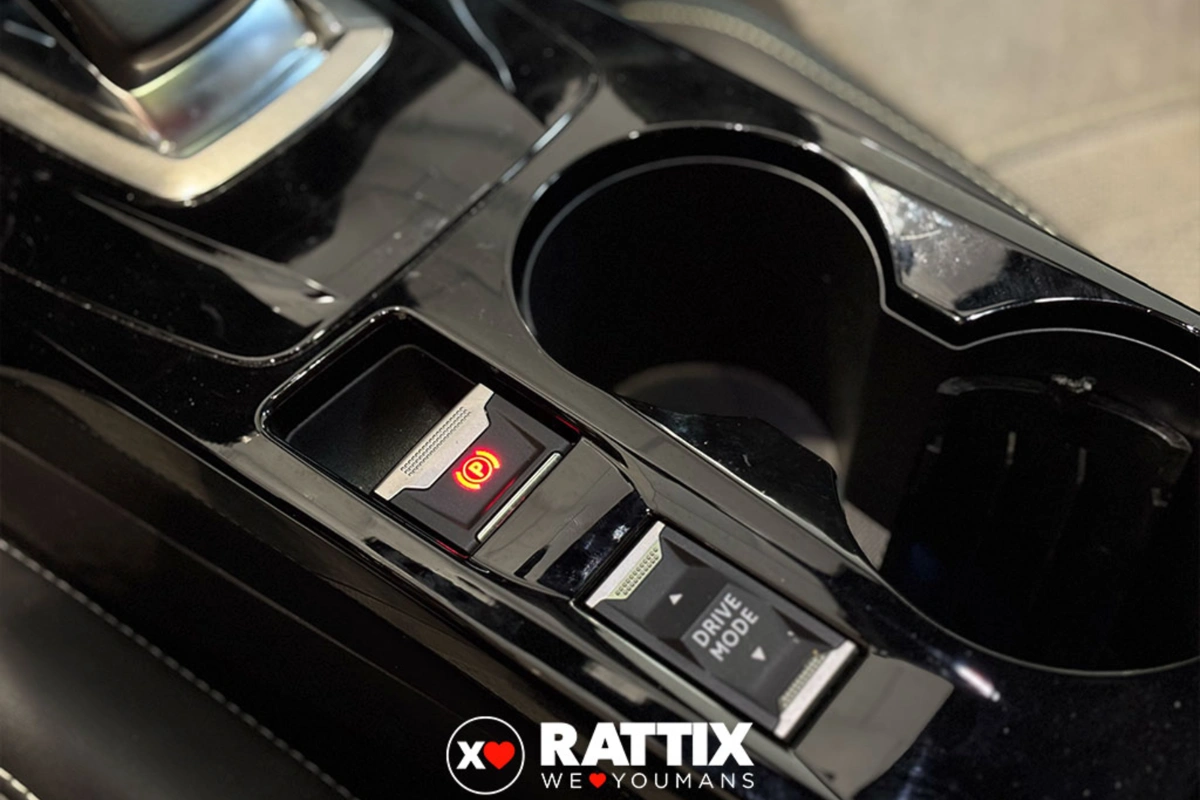 PEUGEOT 2008 ii 2020 e-2008 GT 100kW